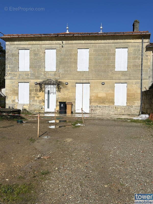 Maison à SAMONAC