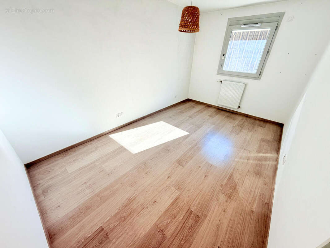 EXCLUSIVITE St Julien-en-Genevois Appartement T3 en étage dans résidence de 2016... - photo 11