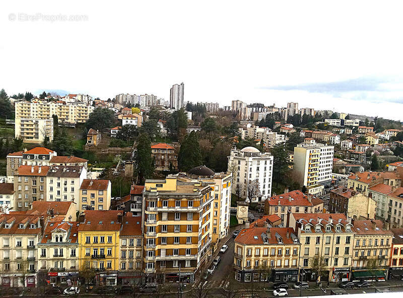 Appartement à SAINT-ETIENNE