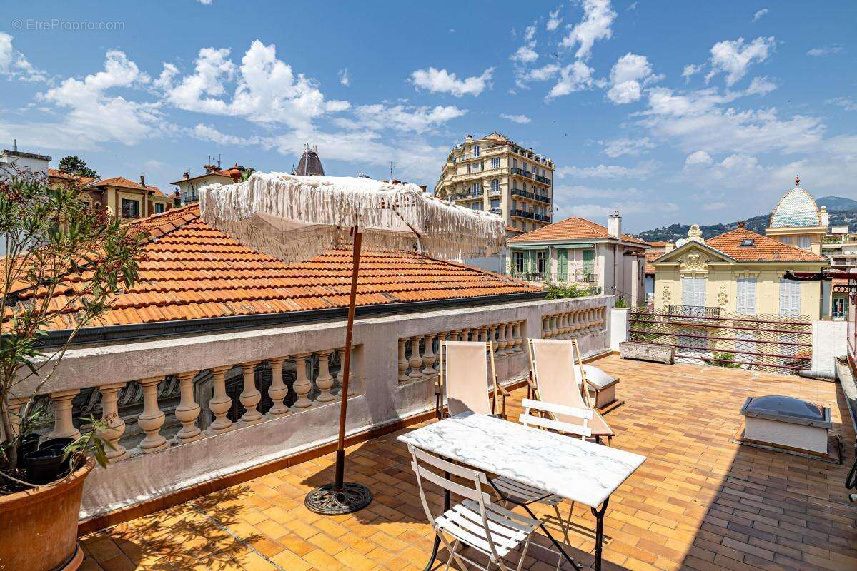 Appartement à NICE