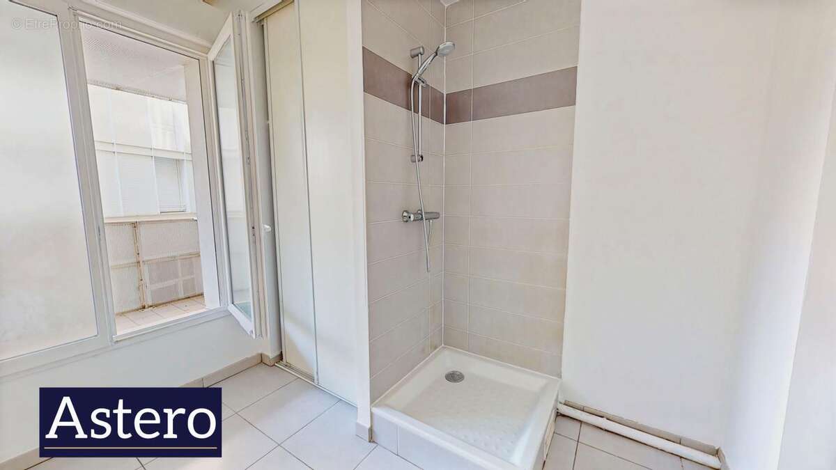 Studio de 31m2 avec terrasse et parking à proximité immédiate du RER C - Asnières-sur-Seine - photo 5