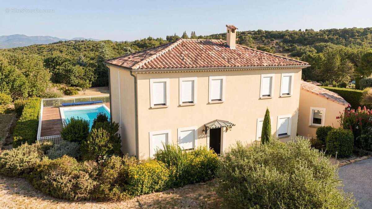   - Maison à MIRABEL