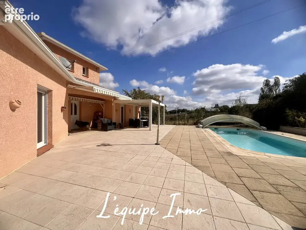 Maison familiale avec sous-sol total, piscine et terrain de 4000m2. - photo 16