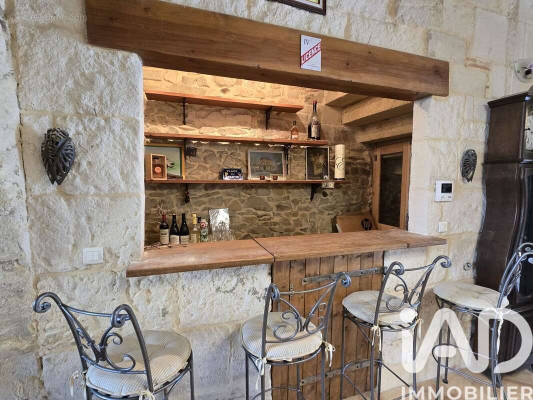 Photo 9 - Maison à JONQUIERES-SAINT-VINCENT