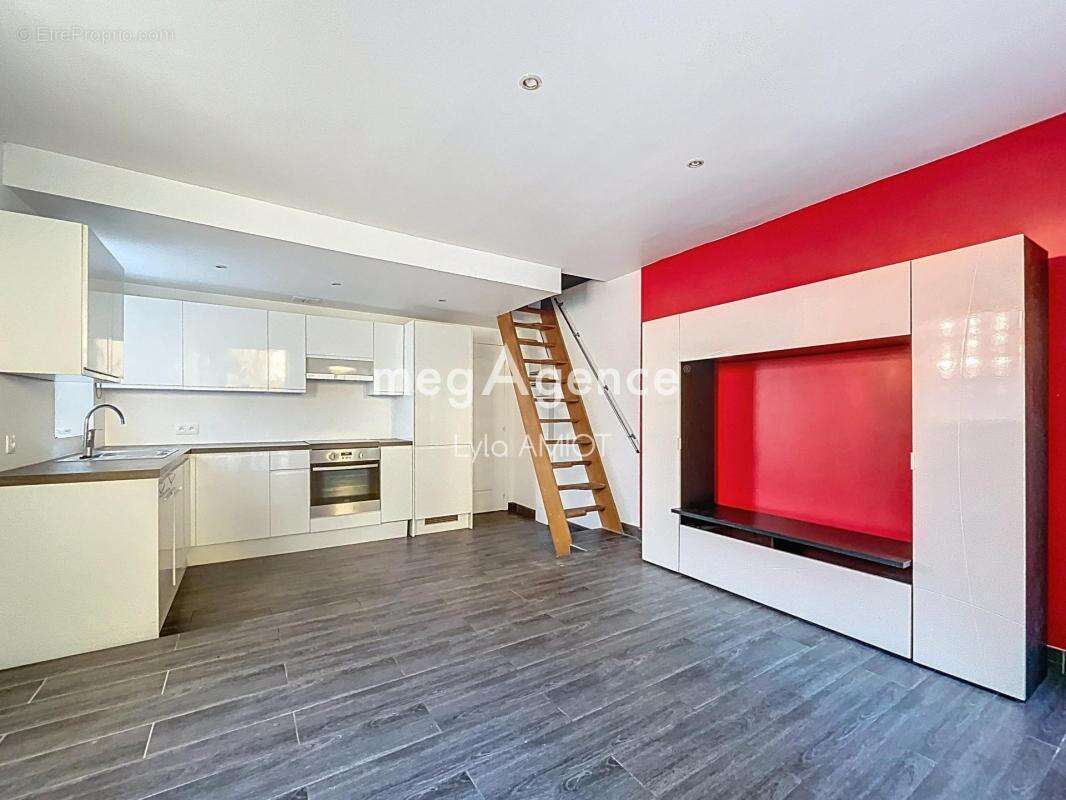 Appartement à MEULAN