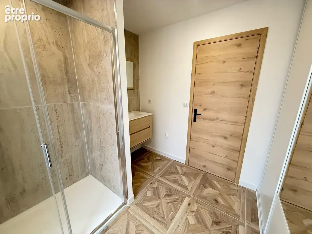 Appartement T3 75 m2, belle pièce de vie de 42 m2, centre-ville - photo 10