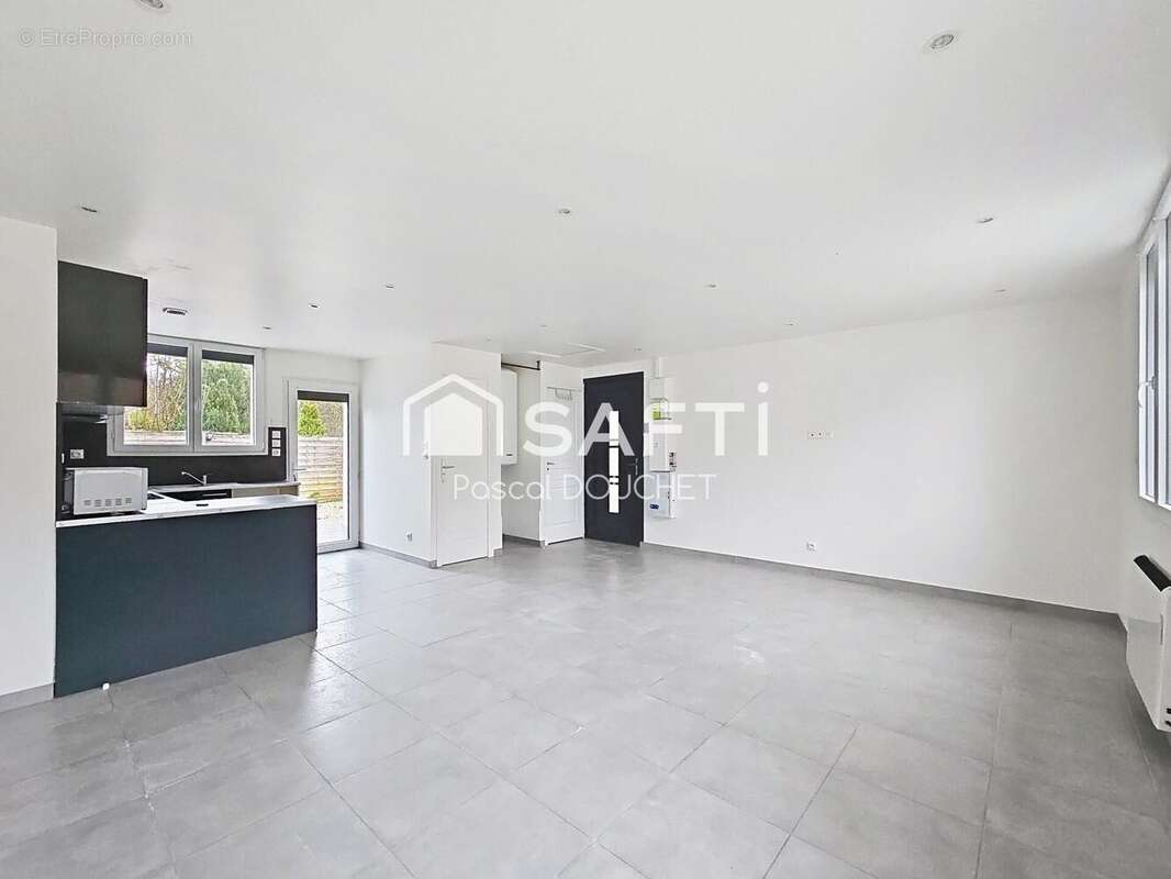 Photo 2 - Maison à VAUMOISE