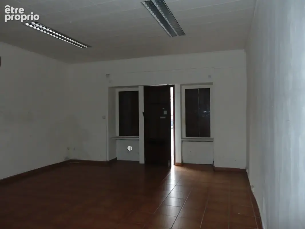 Immeuble Agde 2 appartements et 2 commerces  340 m2 - photo 4