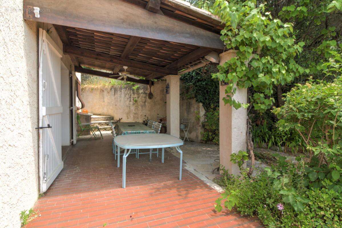 Maison à SAINT-ANDRE-DE-LA-ROCHE