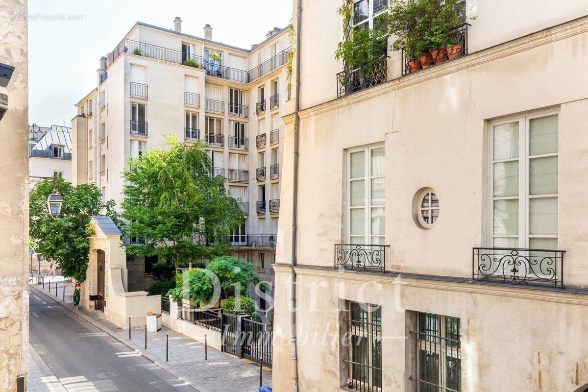 Appartement à PARIS-4E