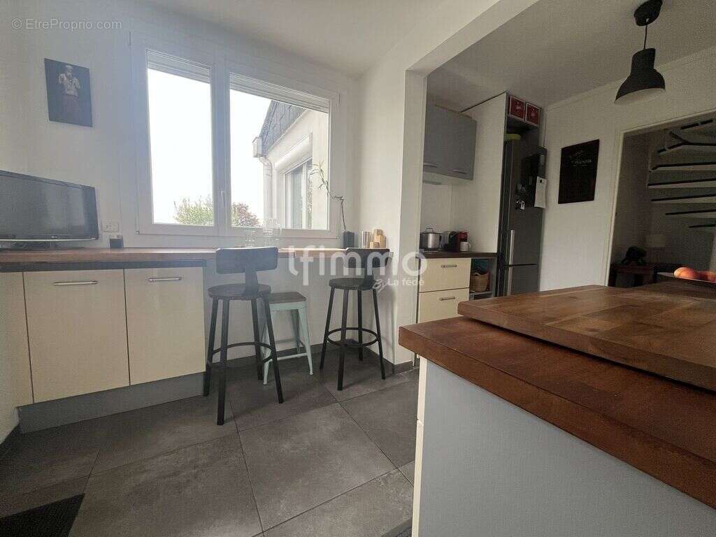 Duplex 5 pièces rénové vues dégagées au calme - photo 10