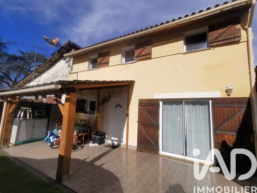 Photo 1 - Maison à COUTRAS