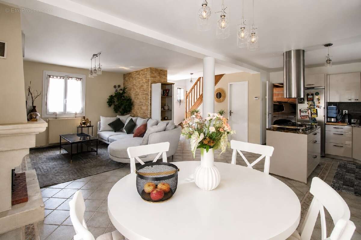 Maison 105 m² à Villecresnes  - photo 5
