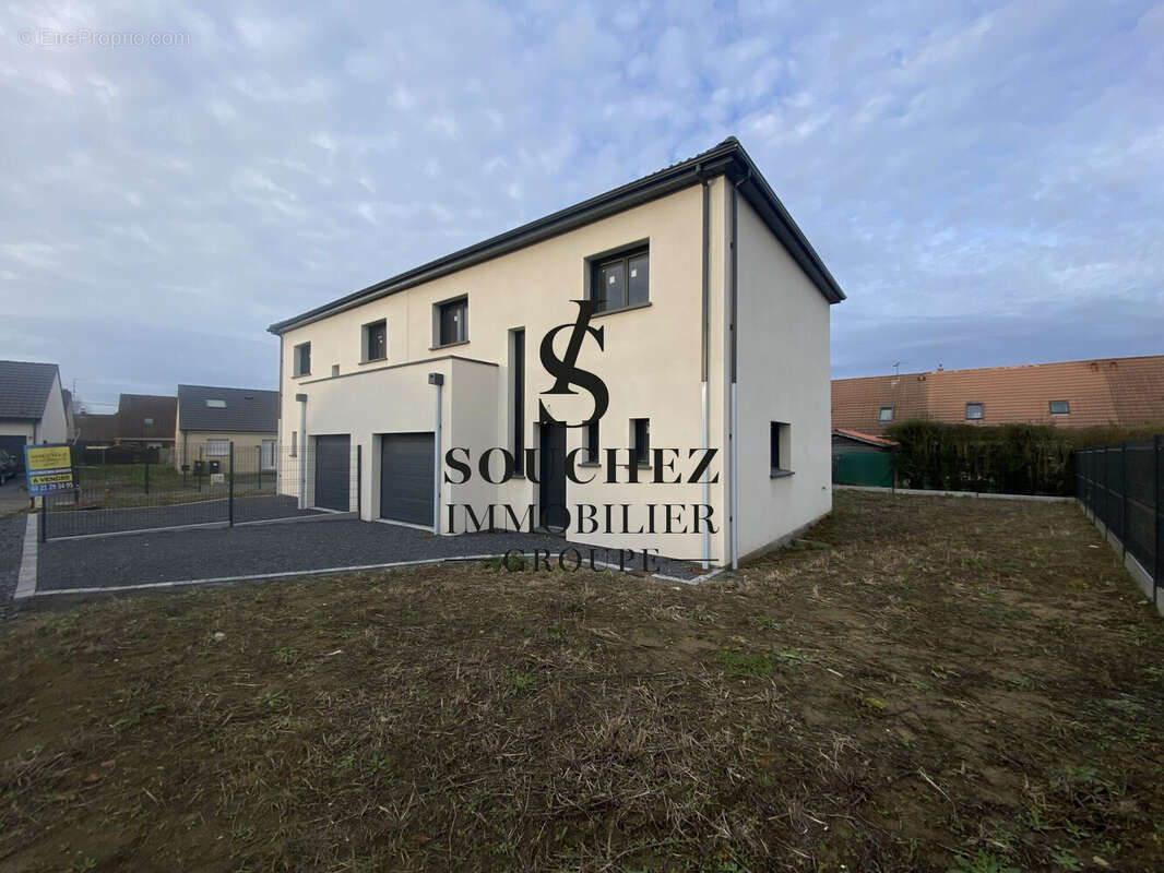 Maison à EVIN-MALMAISON