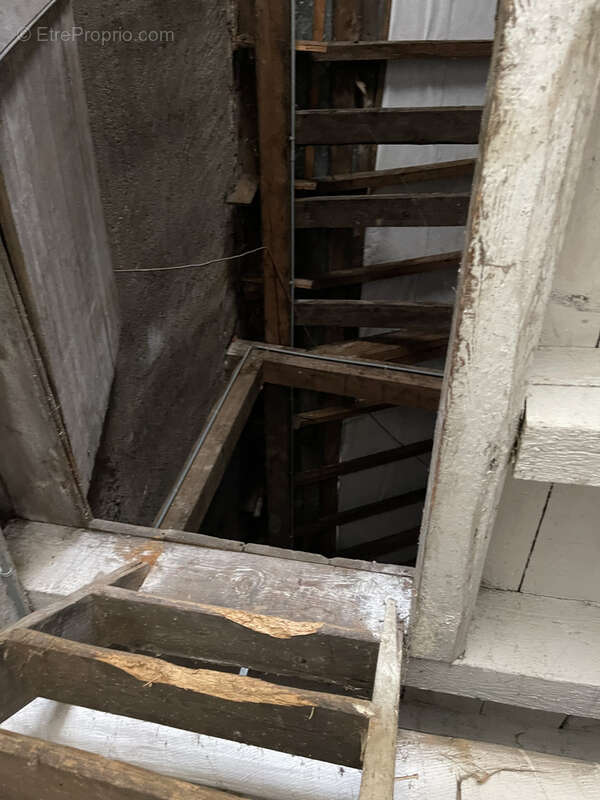 Appartement à GRANGES-SUR-VOLOGNE