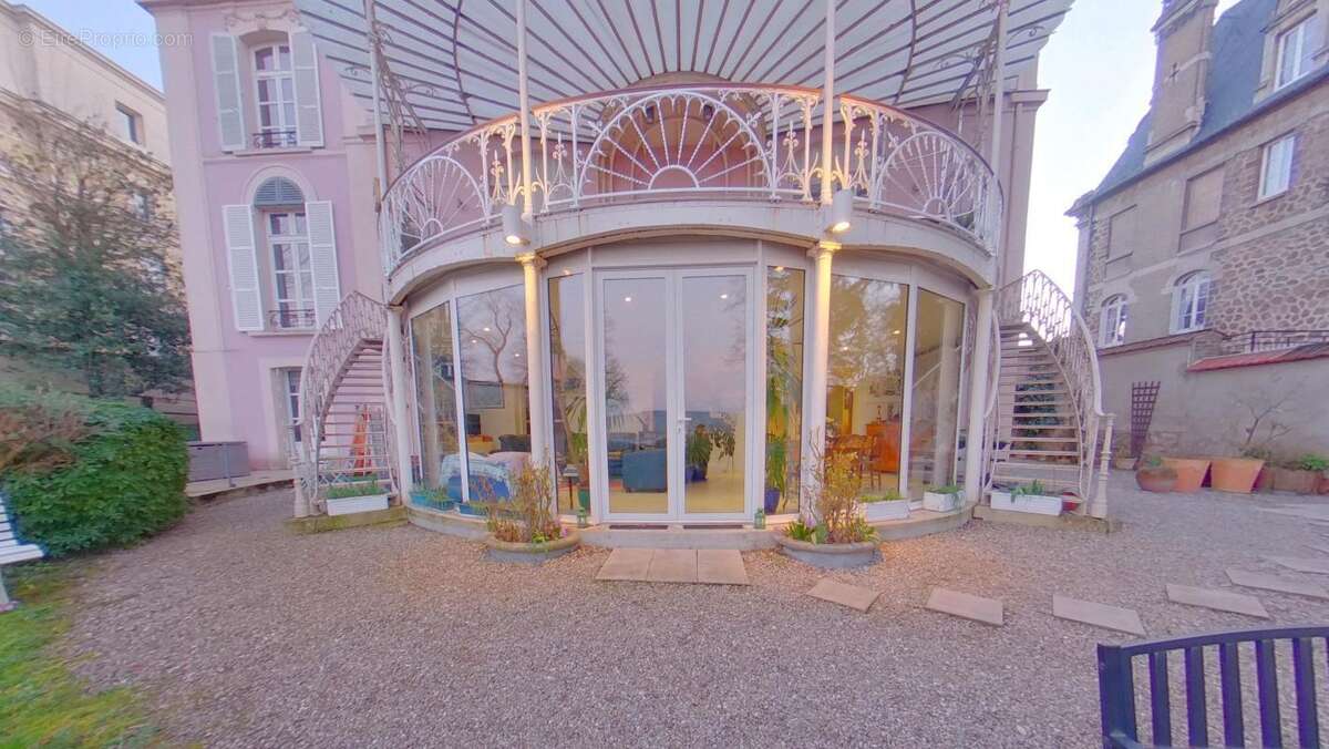 Appartement À Vendre - photo 2