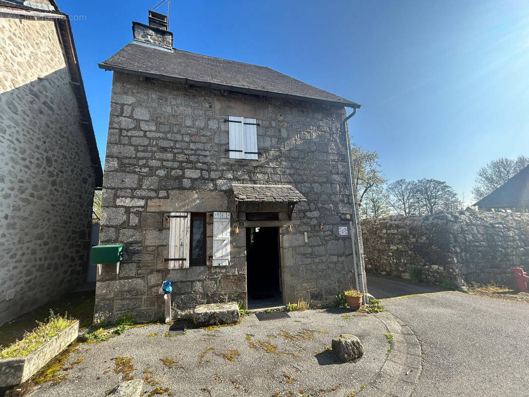 Maison à SAINT-ANGEL