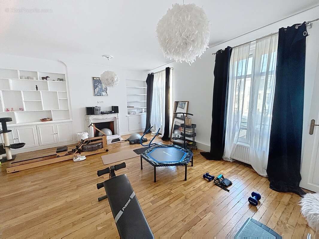 Maison à vendre 15 pièces, jardin et garages REIMS (51) - photo 28