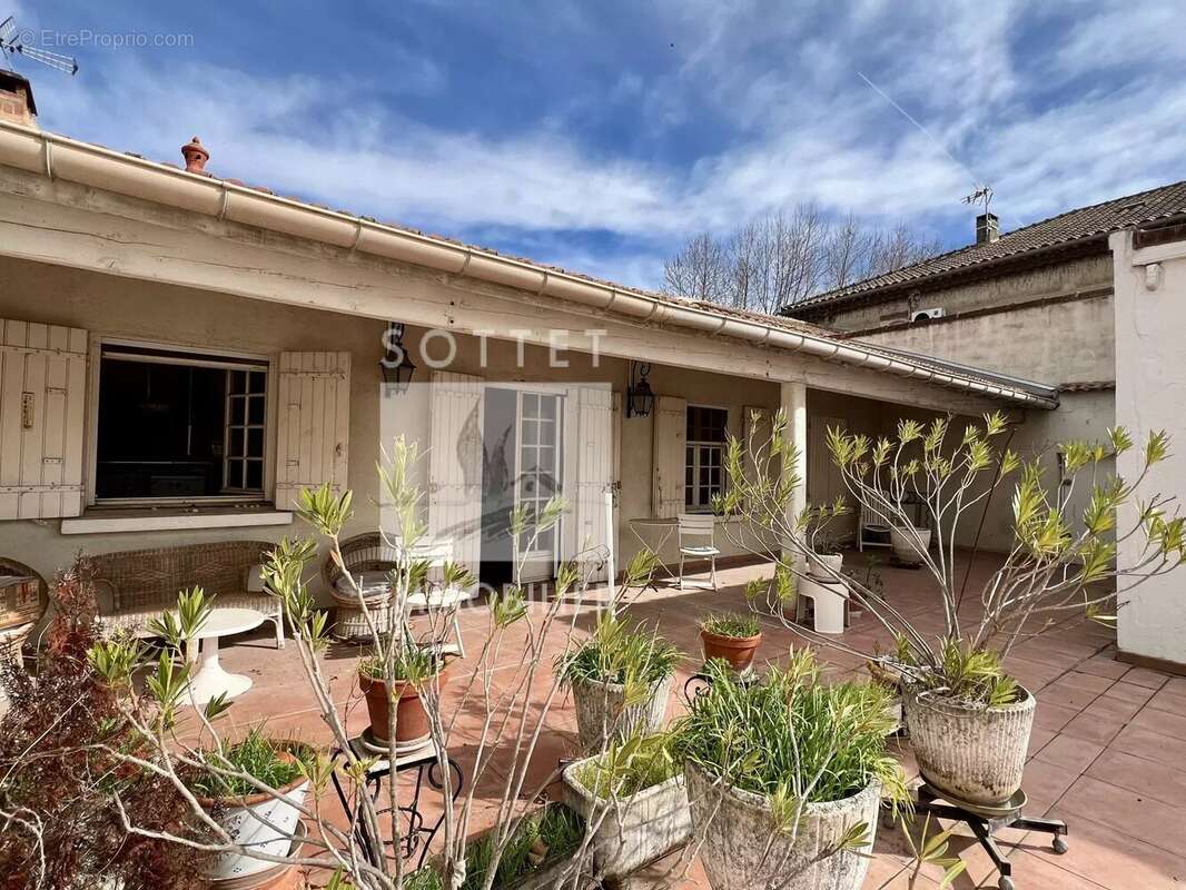 Appartement à BOLLENE