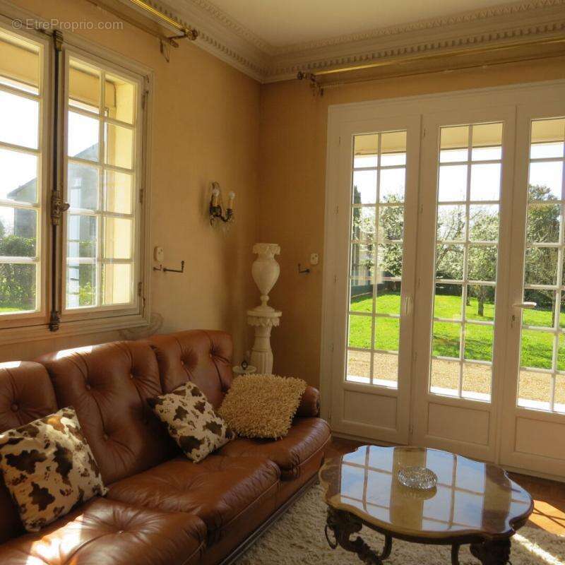 Maison à FONTENAY-LE-COMTE