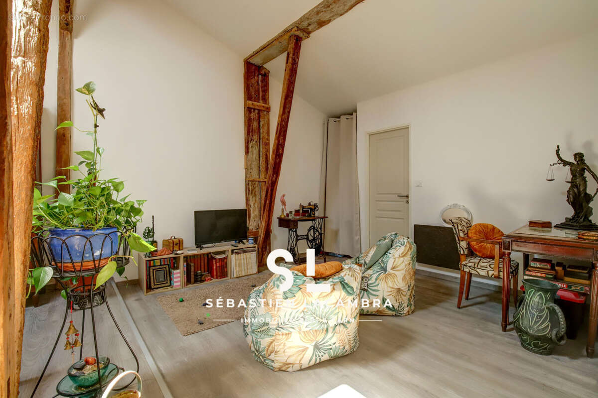 Maison à LISLE-SUR-TARN