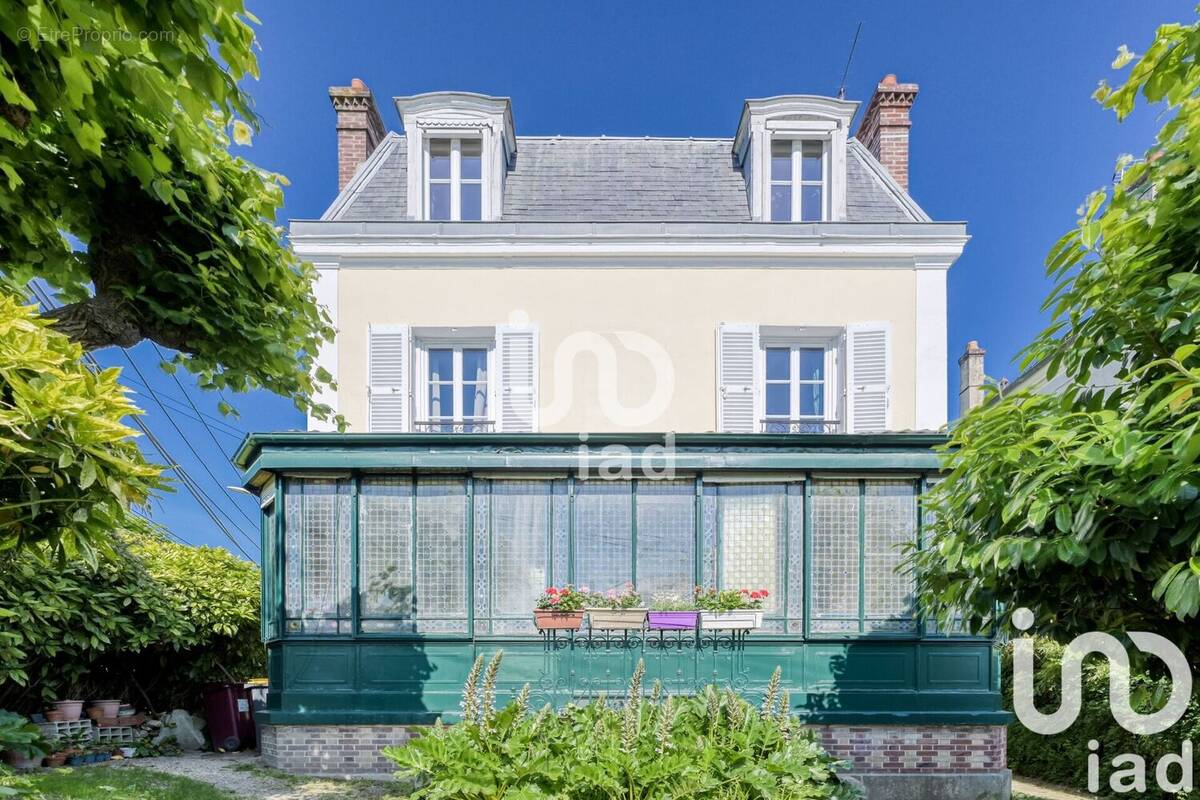 Photo 1 - Maison à LAGNY-SUR-MARNE