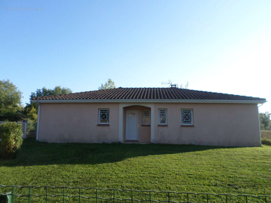 Maison à FONTENILLES