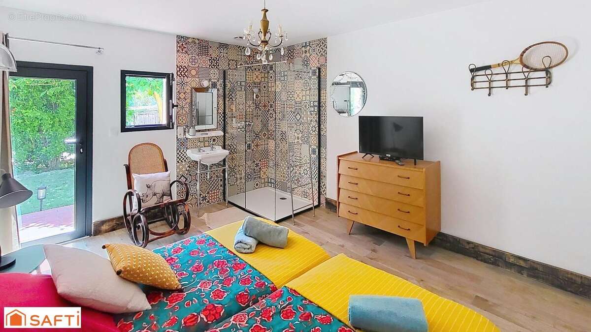 Photo 9 - Maison à LE CASTELLET