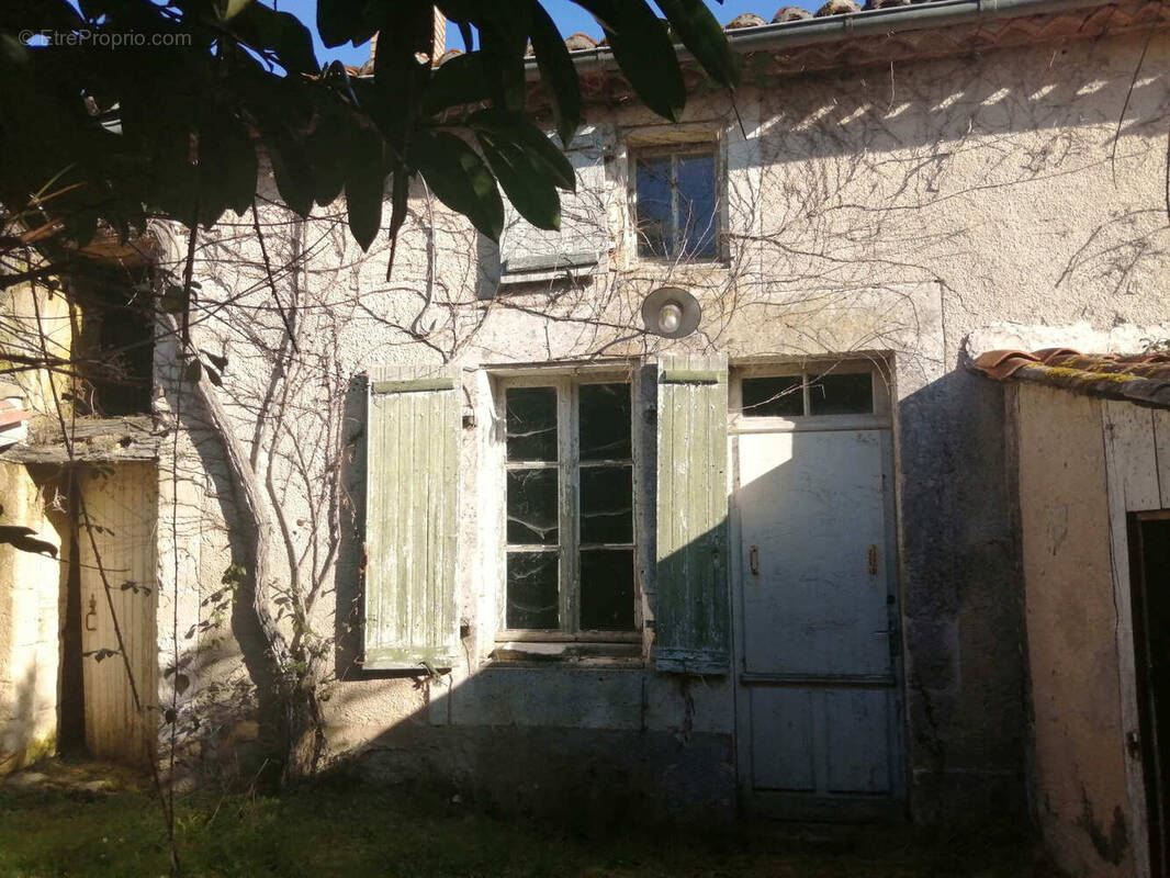 Appartement à GURAT