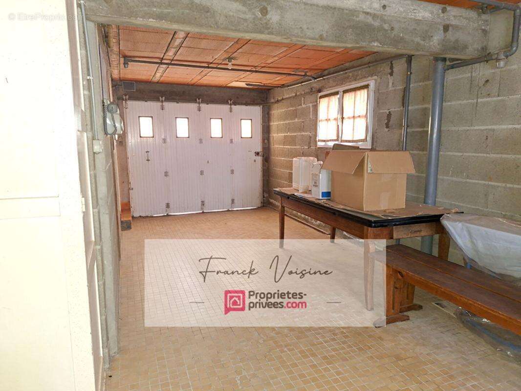 A VENDRE à Saint Paul en Pareds, maison de 137 m2 avec 2 chambres et 1 studio en sous-sol sur une parcelle constructible de 1154 - photo 15
