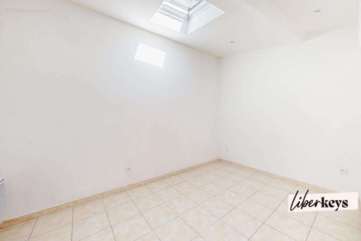 Appartement à TOURVES