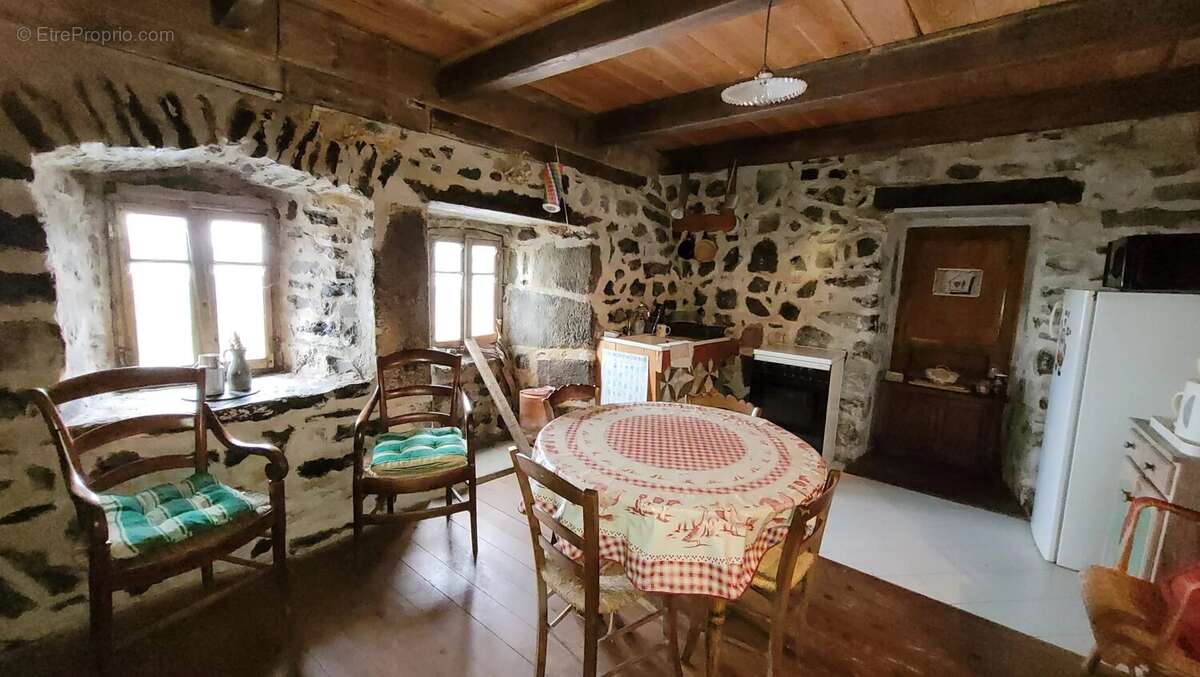 Maison à FAY-SUR-LIGNON