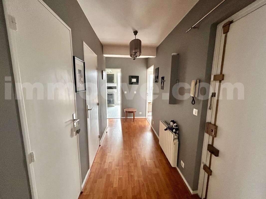 IMG_7116 2 - Appartement à CHARENTON-LE-PONT