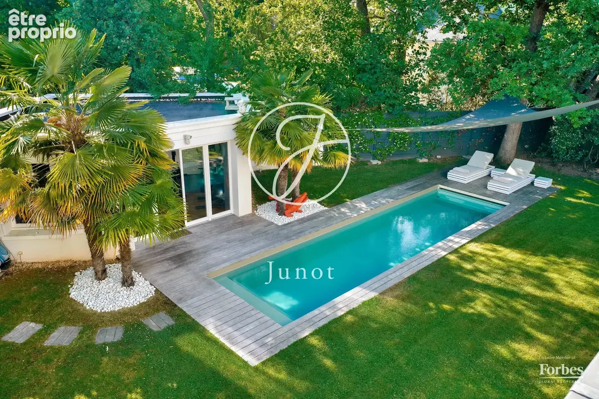 Le Vésinet - SUD - Maison - 6 chambres - 300m² - Terrain 1800m² avec piscine. - photo 19