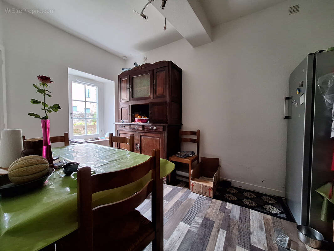 Appartement à LABRUGUIERE