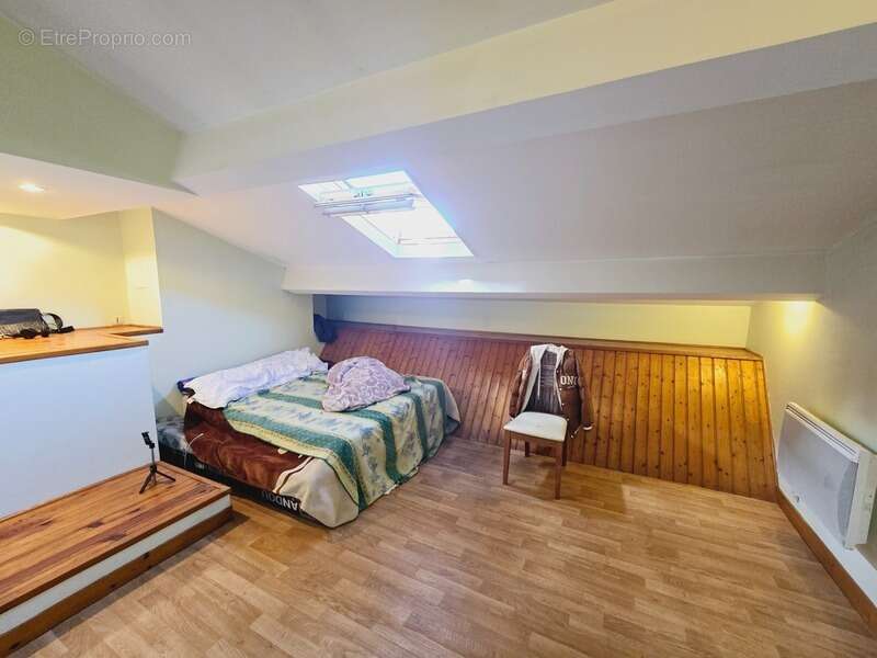 Appartement à SAINT-JEAN-D'ANGELY