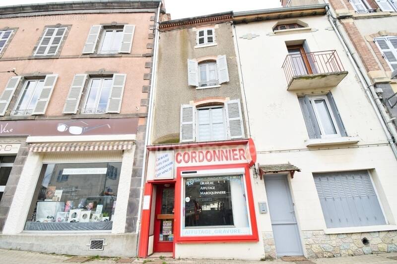Maison à BILLOM