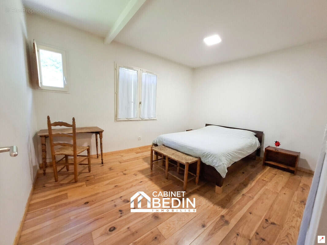 Maison 103 m² à Merignac  - photo 3