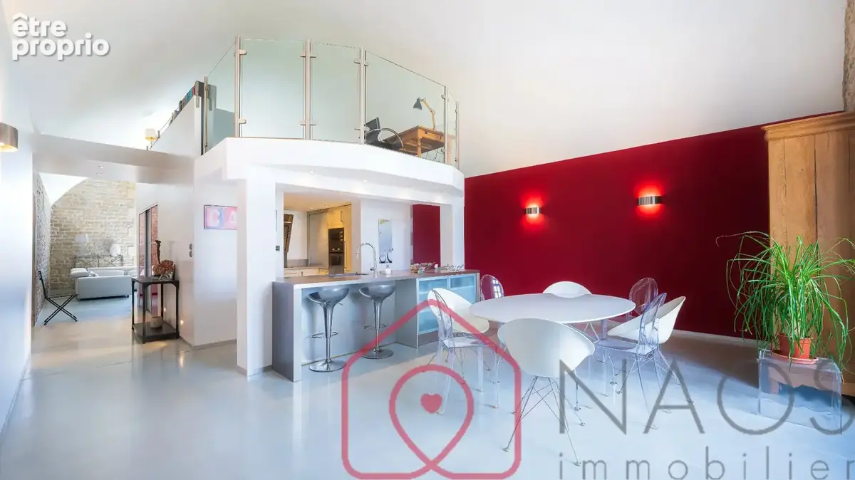 Loft d'exception au cur du fort d'asfeld  249 m²  toit-terrasse de plus de 100 m² - photo 4