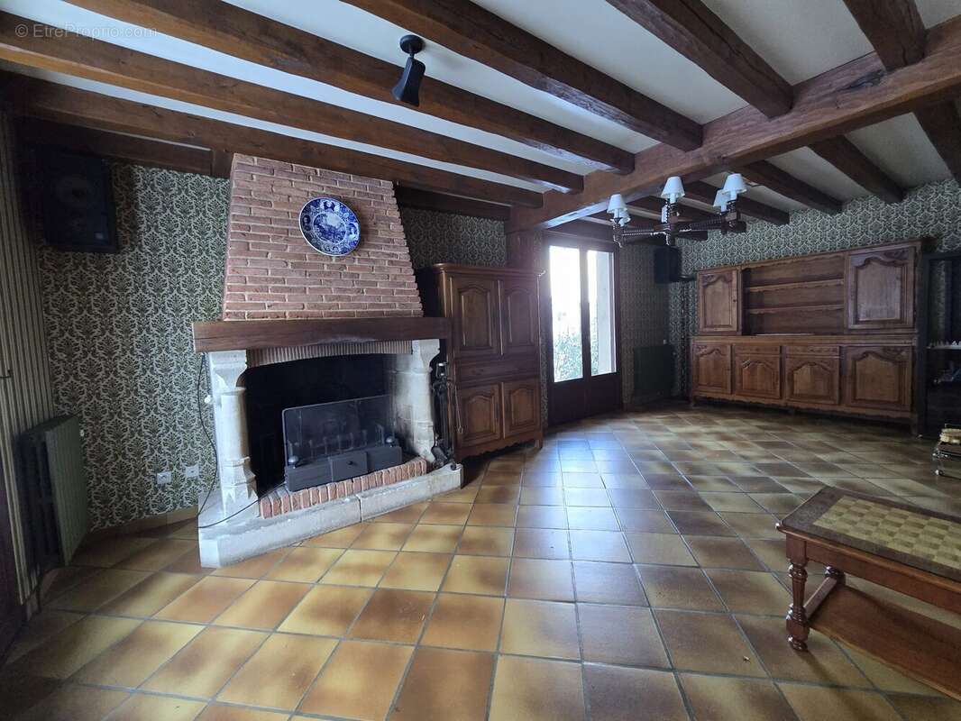 Maison à AULNAY-SUR-ITON