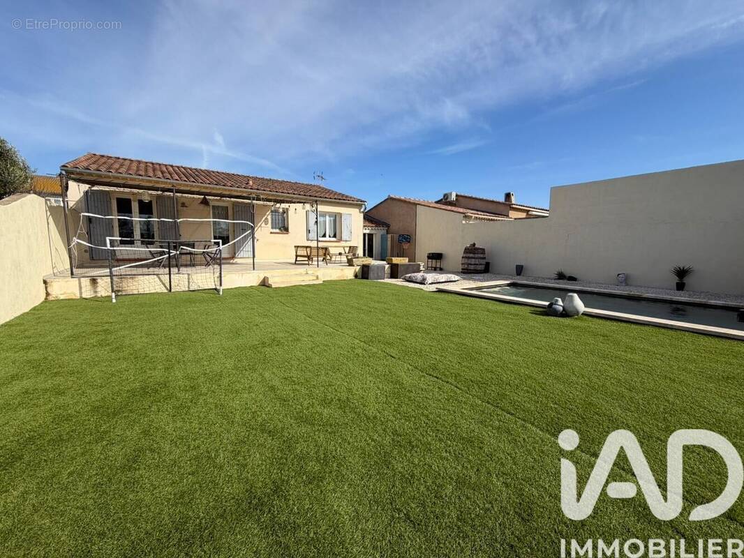 Photo 1 - Maison à SORGUES