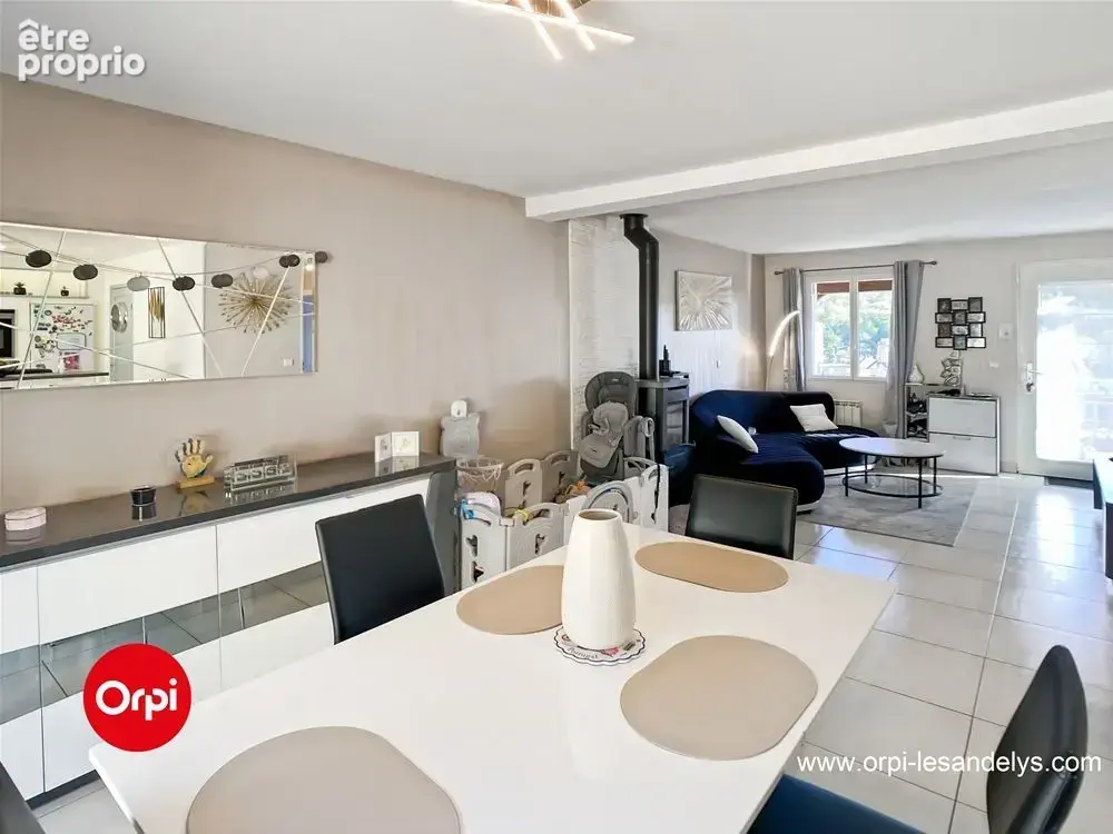 Maison avec sous sol - Centre Ville Les Andelys - 3 chambres -proche commerces 85 m² - photo 3