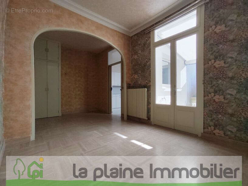 Maison à LA FERTE-MACE