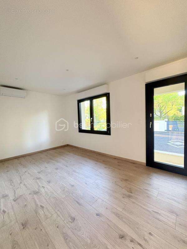 Maison à SAINT-FARGEAU-PONTHIERRY