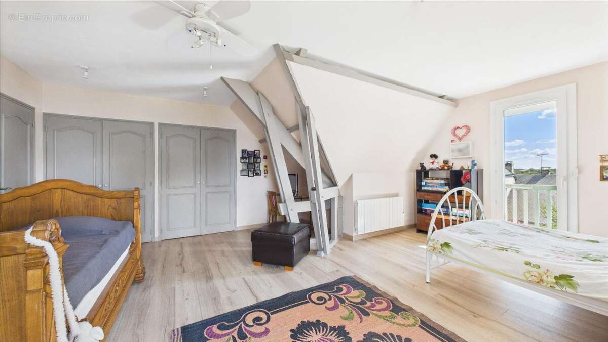 Maison à LUC-LA-PRIMAUBE