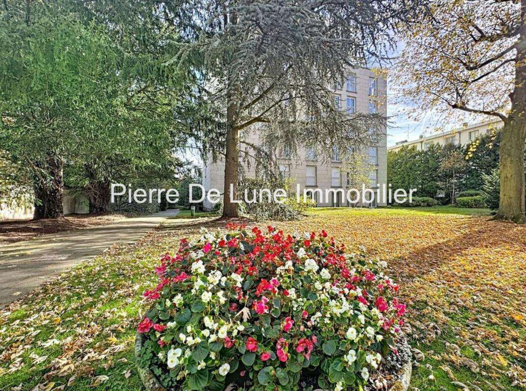 Appartement à VERSAILLES