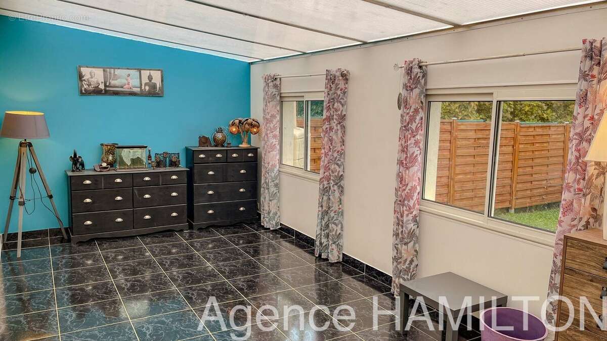 Compans, jolie maison de 130 m2 5/6 chambres, jardin, double véranda, garage - photo 9