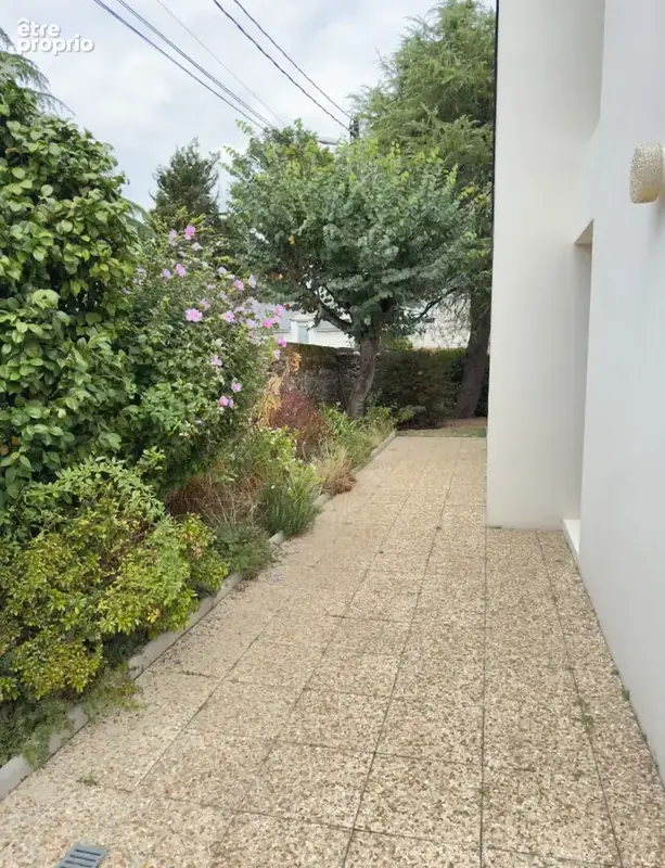 Maison individuelle des années 80 - Quartier de la Gaudinière, en fond de lotissement privatif, à deux pas du parc - photo 8