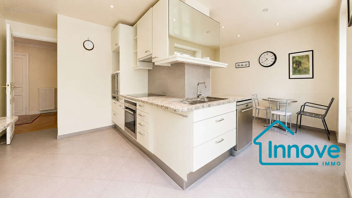 Appartement à VERSAILLES