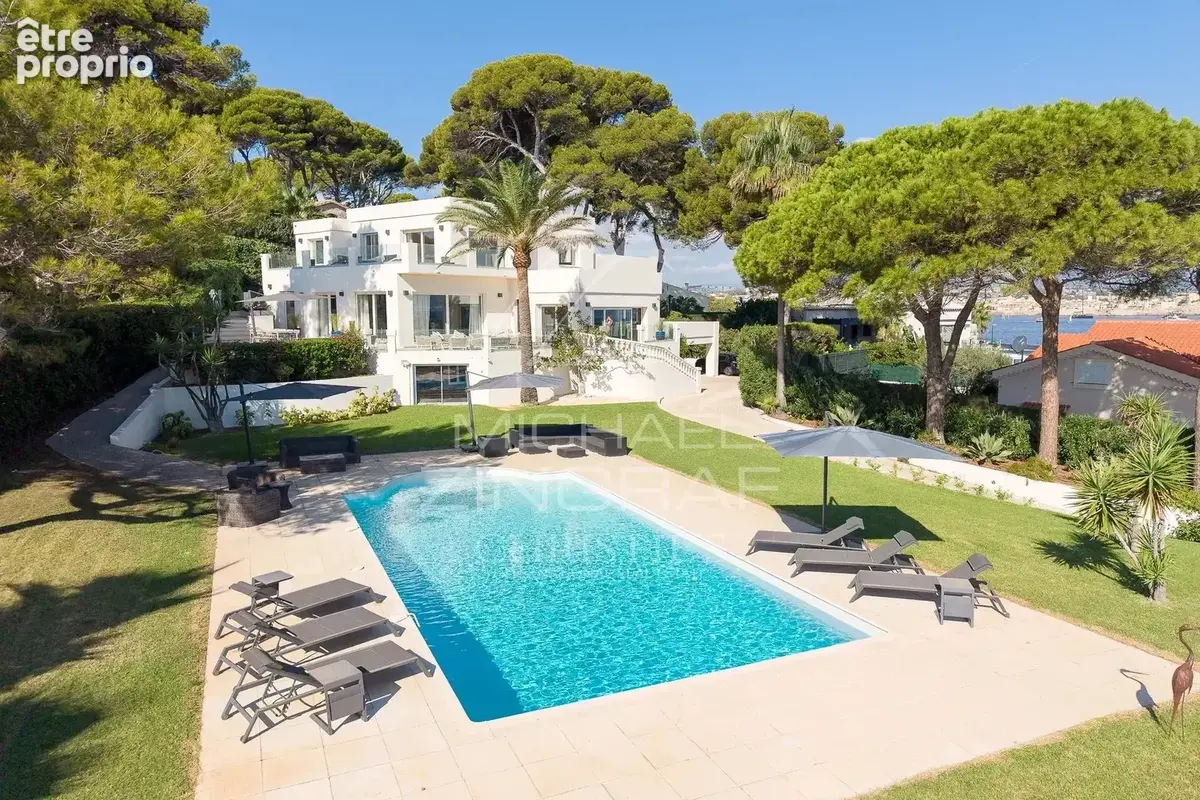 Photo Maison à Antibes au prix de 12 000 000€